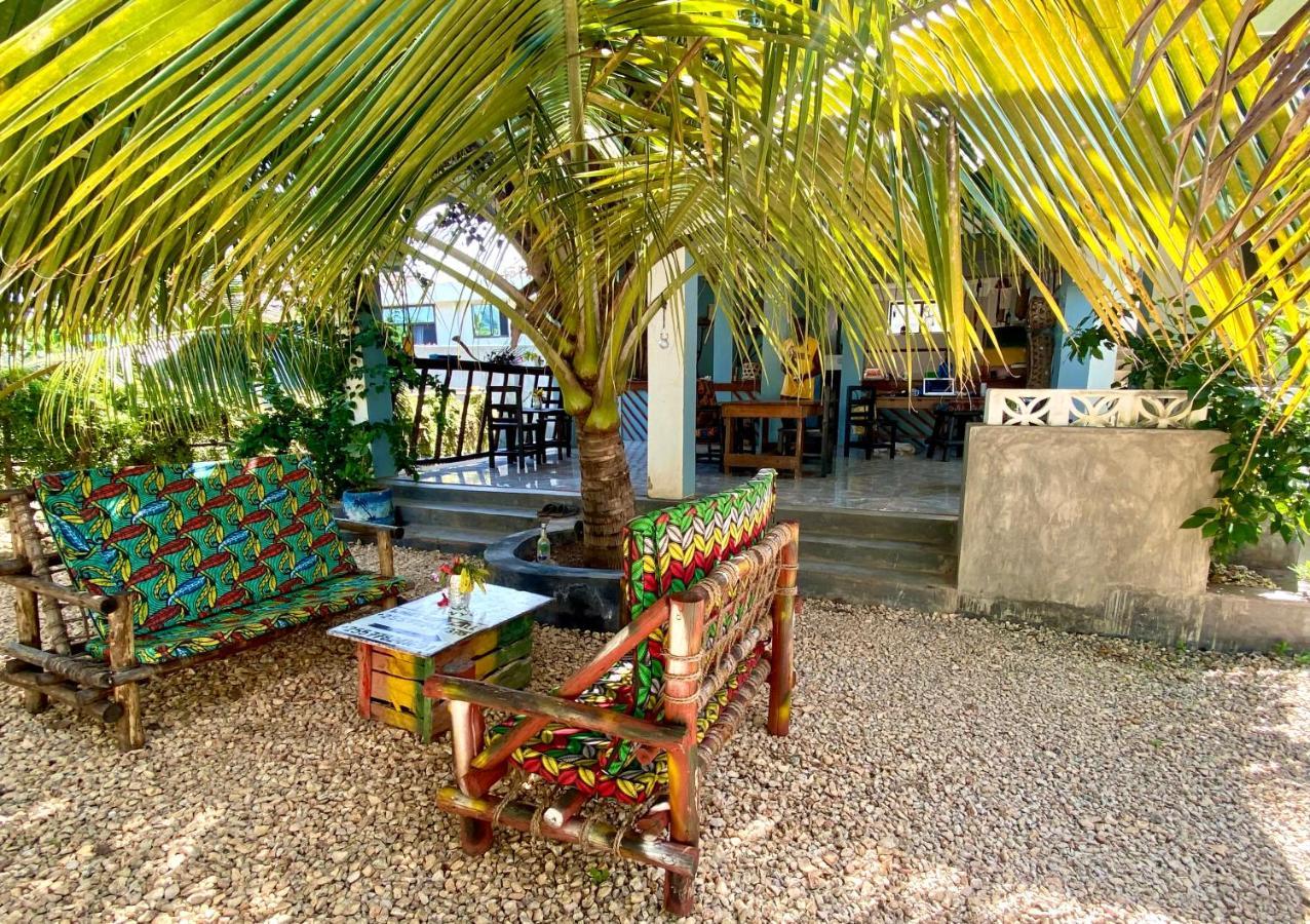 Darwesh Nyumba Lodge Nungwi Buitenkant foto